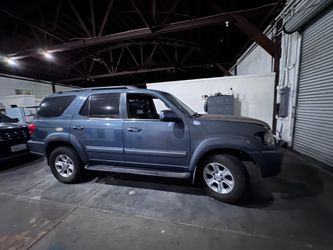 Toyota Sequoia 2014