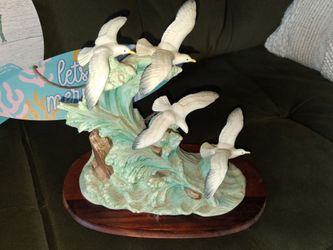 Coastal Decor, tapestry, beach vibe signs, seaglass, etc.