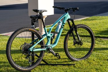 Medium GT Sensor Carbon Pro LE 2024 Brand New MT Seafoam