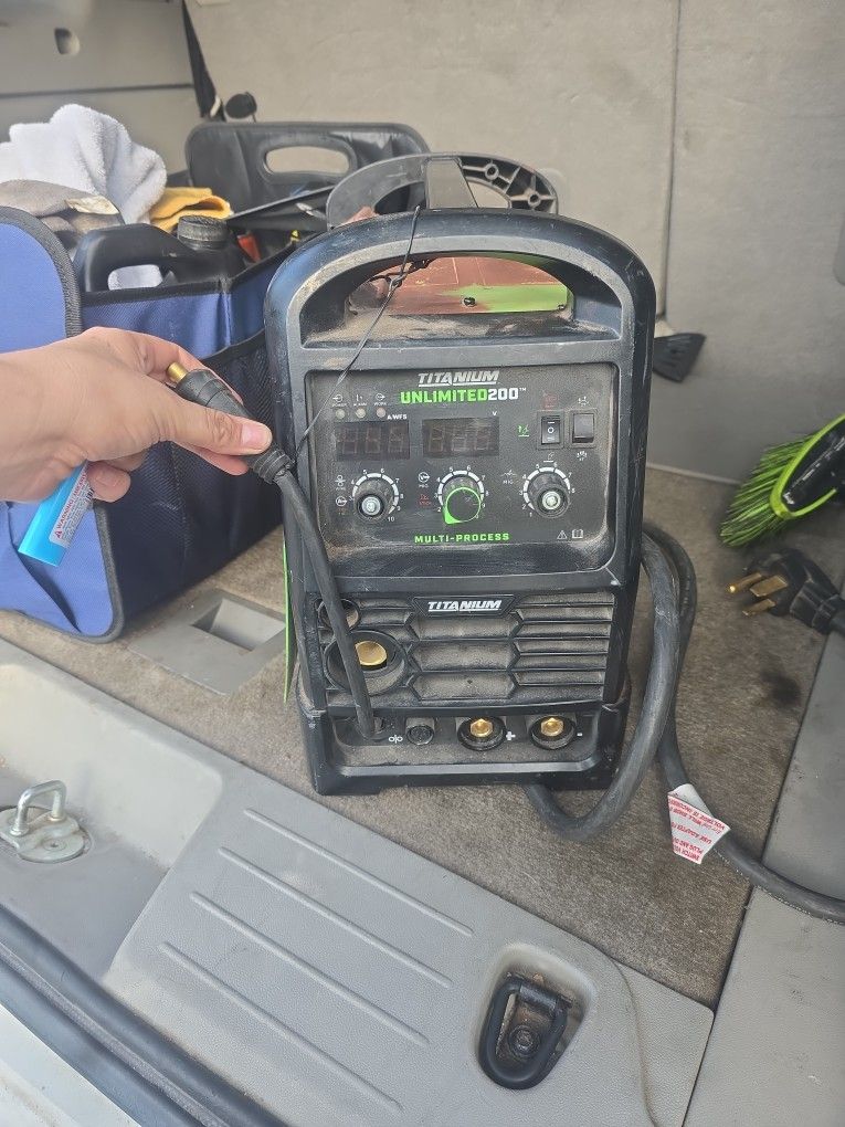 Multiprocess Welder With 120/240 Input