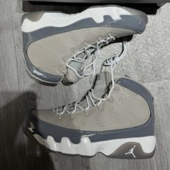 Cool Grey 9s