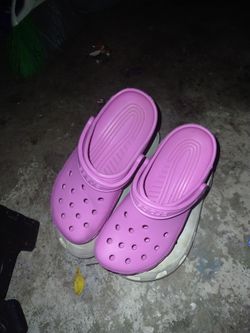 Pink crocs size 6