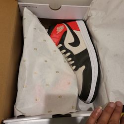 Womens Jordan 1 Mid Sz 10 (Mens 8.5)