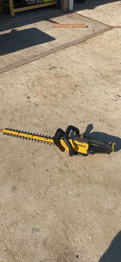 DEWALT 20V MAX 22 in. Cordless Battery Powered Hedge Trimmer (Tool Only)