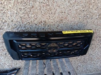 2022-24 Nissan Frontier Grill