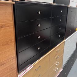 Eight Drawers Dresser 