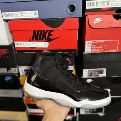 2016 Jordan Space Jam 11s size 9 Close To VNDS