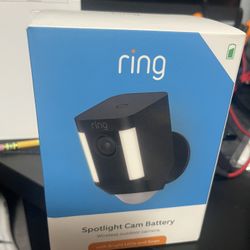 Ring Spotlight Camera ~ Wireless ~ Battery ~ LED ~ Siren ~ New!