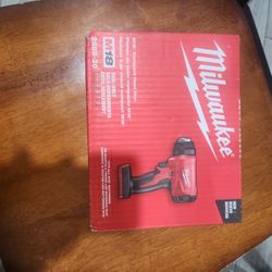 Milwaukee M18 Heat Gun