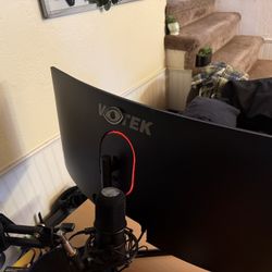 Viotek 34 Inch Curved Monitor