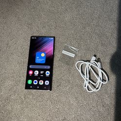 Samsung S22 ULTRA carrier Unlocked 128gb Storage Like New. Charger Or Best Offer