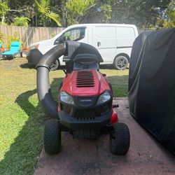 Craftsman T100 Riding Mower 