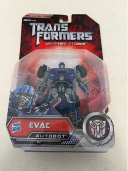 Transformers Evac Autobot 2011 New in Box