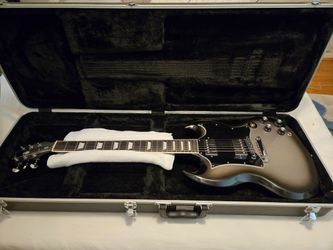 2023 Gibson SG Standard Limited Edition Silverburst – Excellent Condition – Gator Hardshell Case