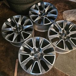 20" CHEVY SILVERADO RIMS 