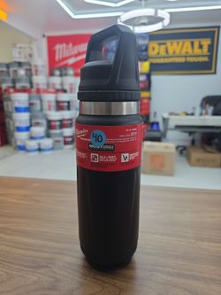 Milwaukee PACKOUT 24oz Insulated Bottle