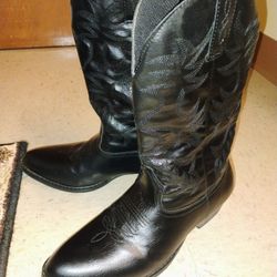 Like New Black Cowboy Boots