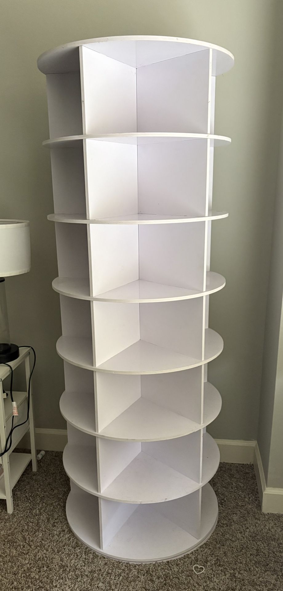 Rotating Standing shelves