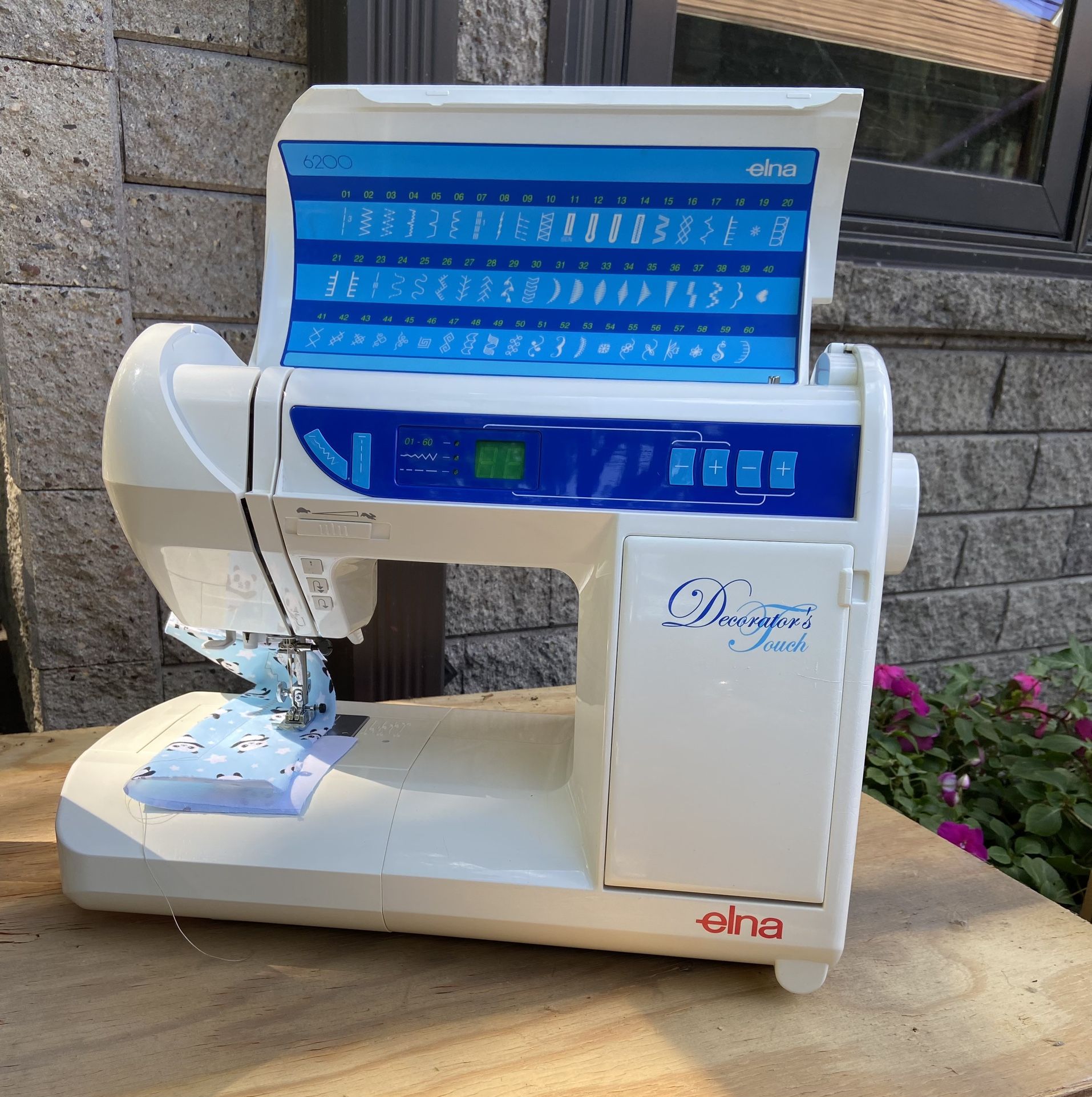 Elna Designer’s Touch 6200 Sewing Machine
