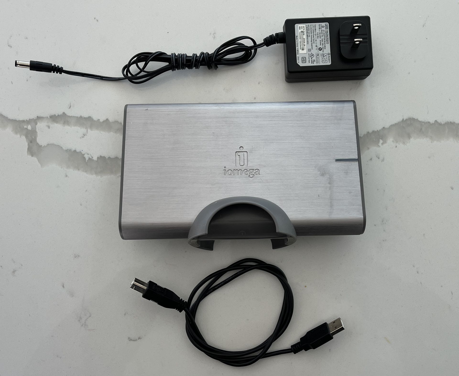 Iomega 1TB External Hard Drive w/ Power Adapter and USB Cable TESTED