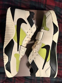 Travis Scott - Jordan Jumpman Jack - Bright Cactus - DS Size 12