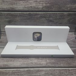 Apple Watch Series 9 Starlight New in Box