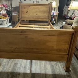 Full Size Bedroom Suite & Mattress Set