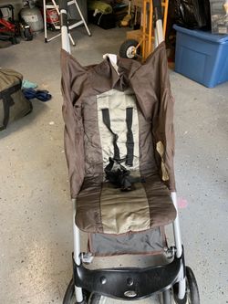 Graco brown stroller