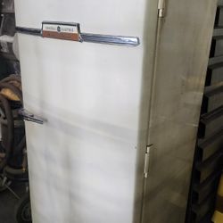 General Electric Refrigerator 