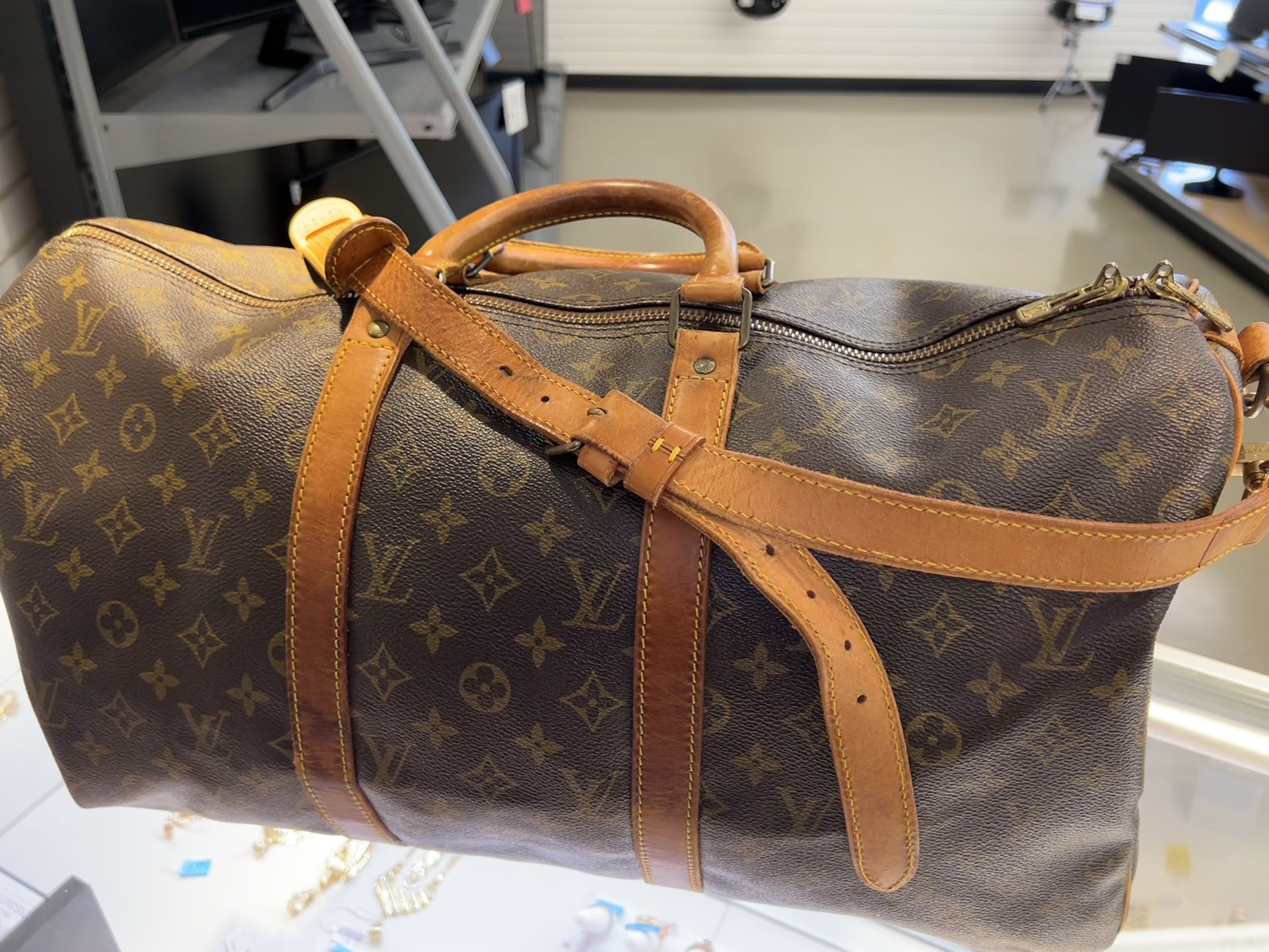 Which Louis Vuitton Bag To Wear During The Summer?