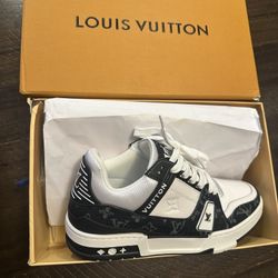Men’s Lv Size 8 Shoes 