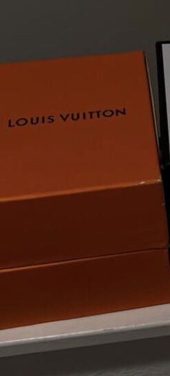 Lv Belt Wit Box