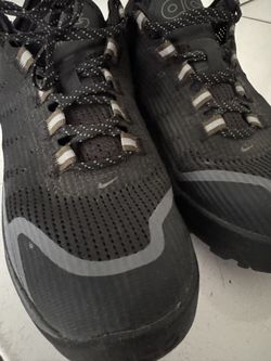 Nike (ACG All Conditions Gear)  Size 7 