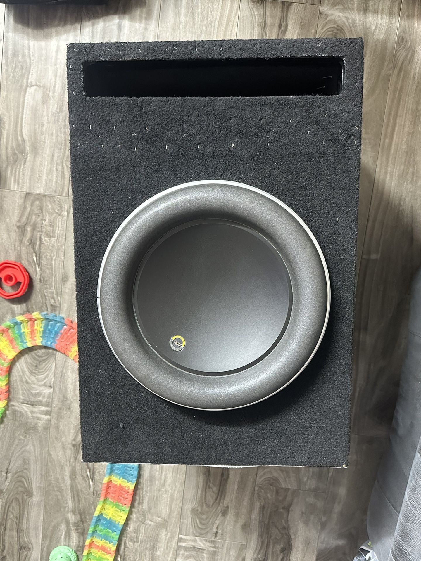 JL Audio 12W7AE SUBWOOFER