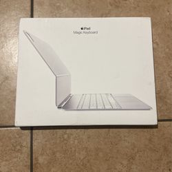 Apple iPad Magic Keyboard iPad Air 13-inch - White 