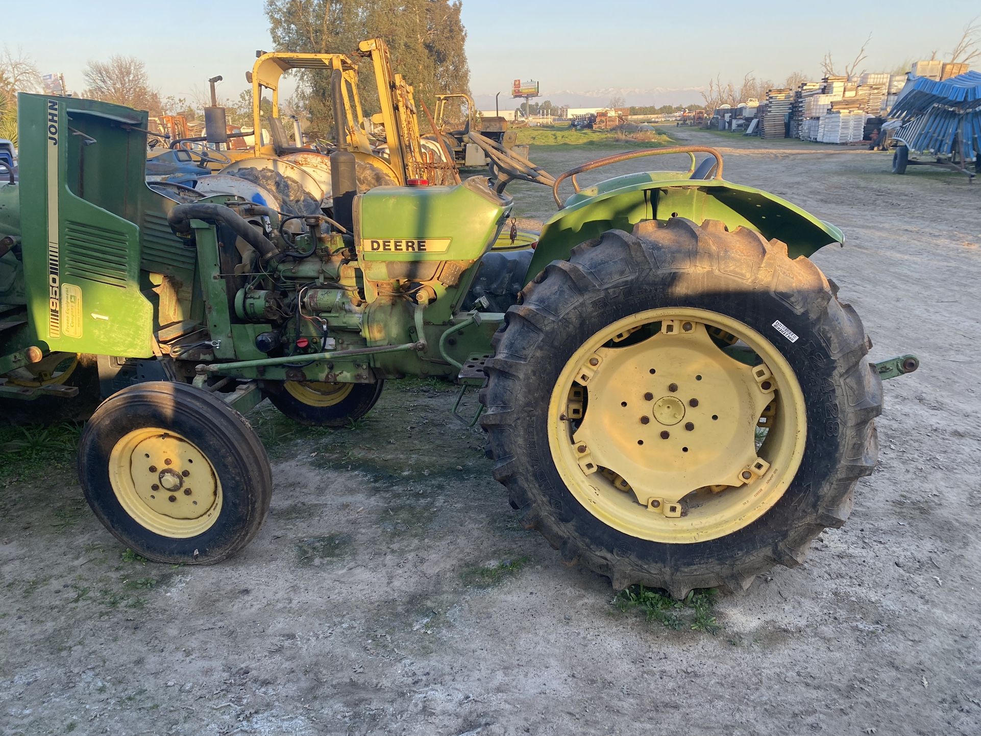 John Deere 950 Tractor