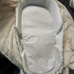 Portable Bassinet 