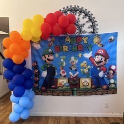 Super Mario Bro Backdrop / Balloon Garland 