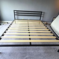 Platform Bed Frame, King 