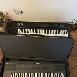 2 Keyboards Synthesizer And 1 Fender Speaker PA System 