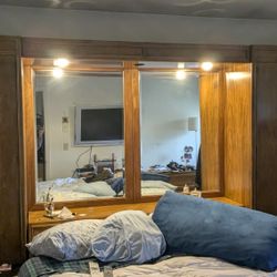 Queen size bedroom Set