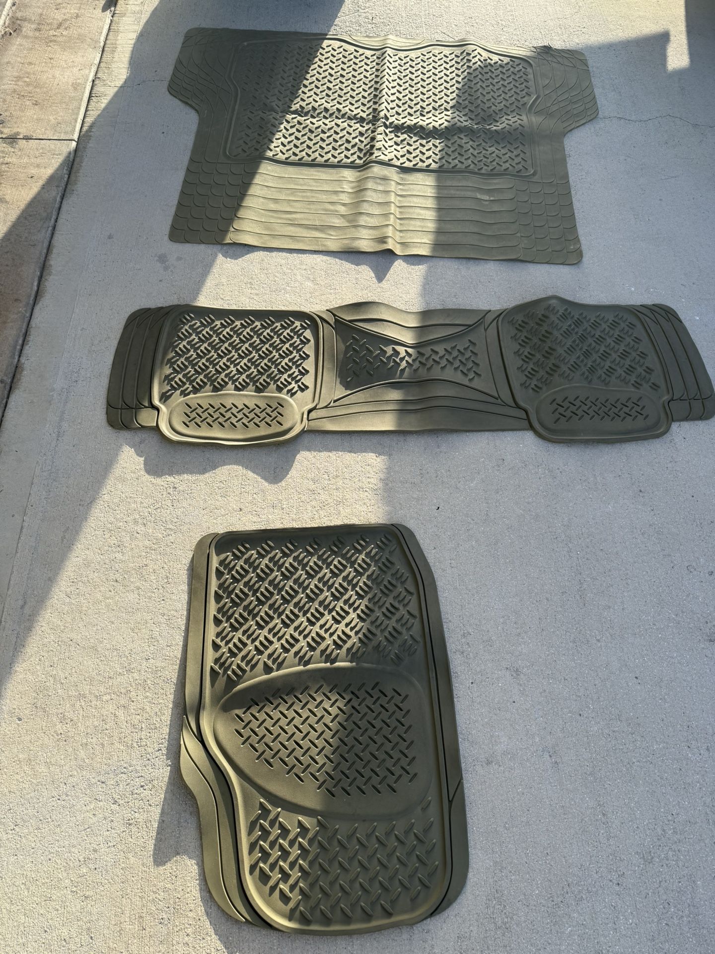 Heavy Duty Rubber Trunk Cargo Liner Floor Mats, Trimmable to Fit for Car, SUV