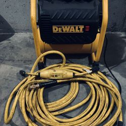 DEWALT Air Compressor for Trim, 200-PSI Max, Quiet Operation