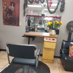 Rento Estación Para Cosmetologa O Barbero