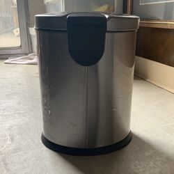 Trash Bin