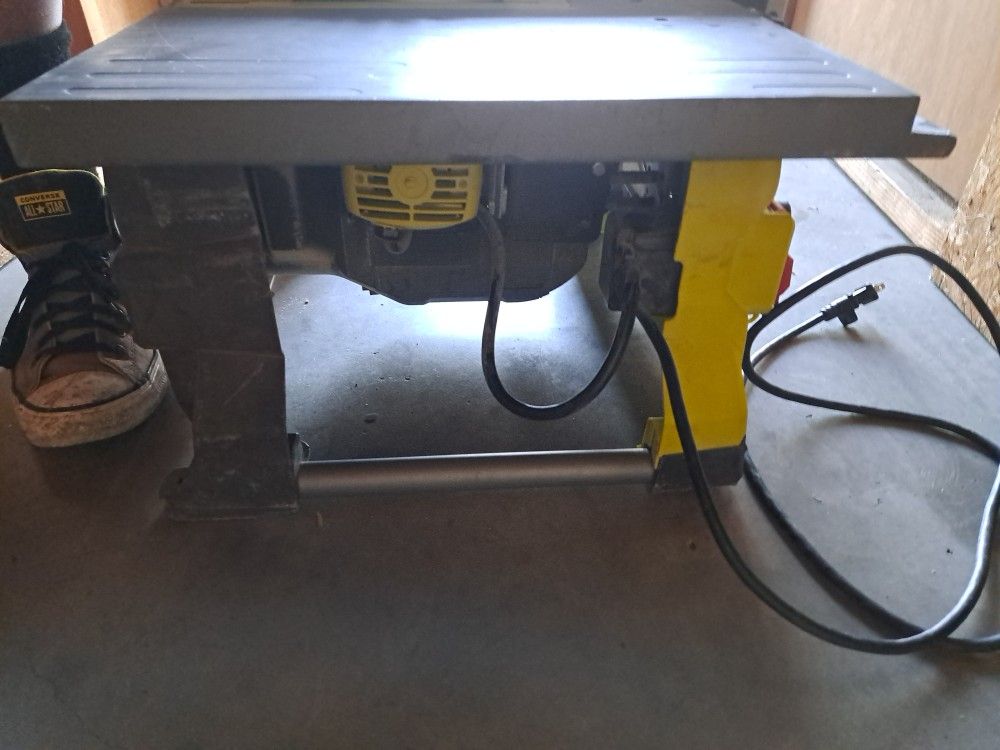 Ryobi Tabel Saw