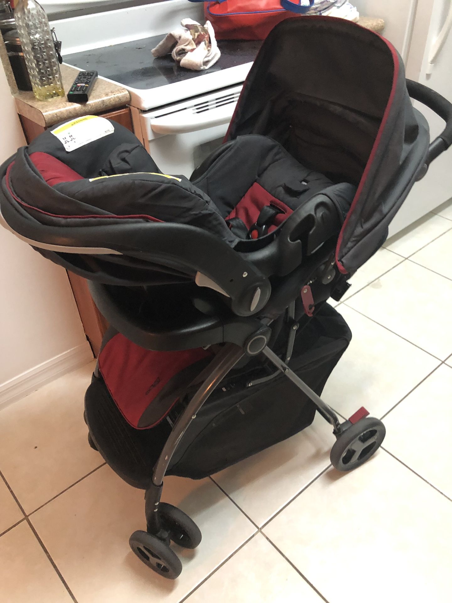 Graco stroller car seat with base
