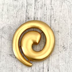 Gold Tone Swirl Brooch 