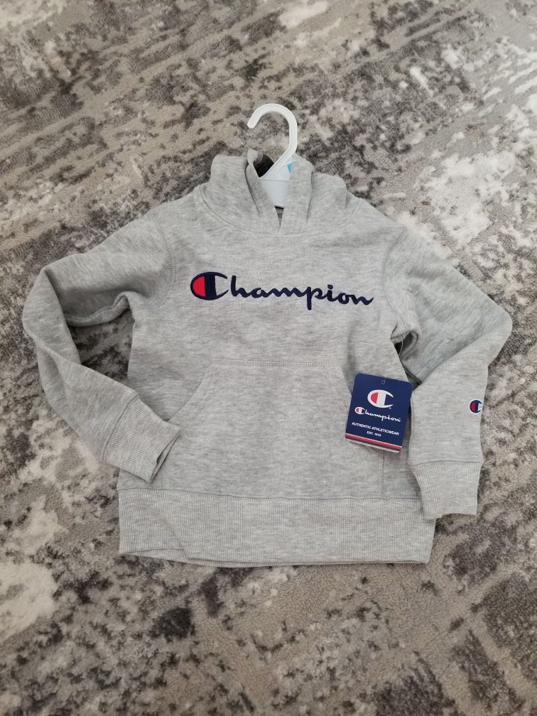 Boys champion hoodie size 5