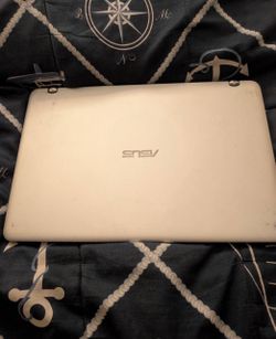 Acer 15 inch laptop works  needs a new charger